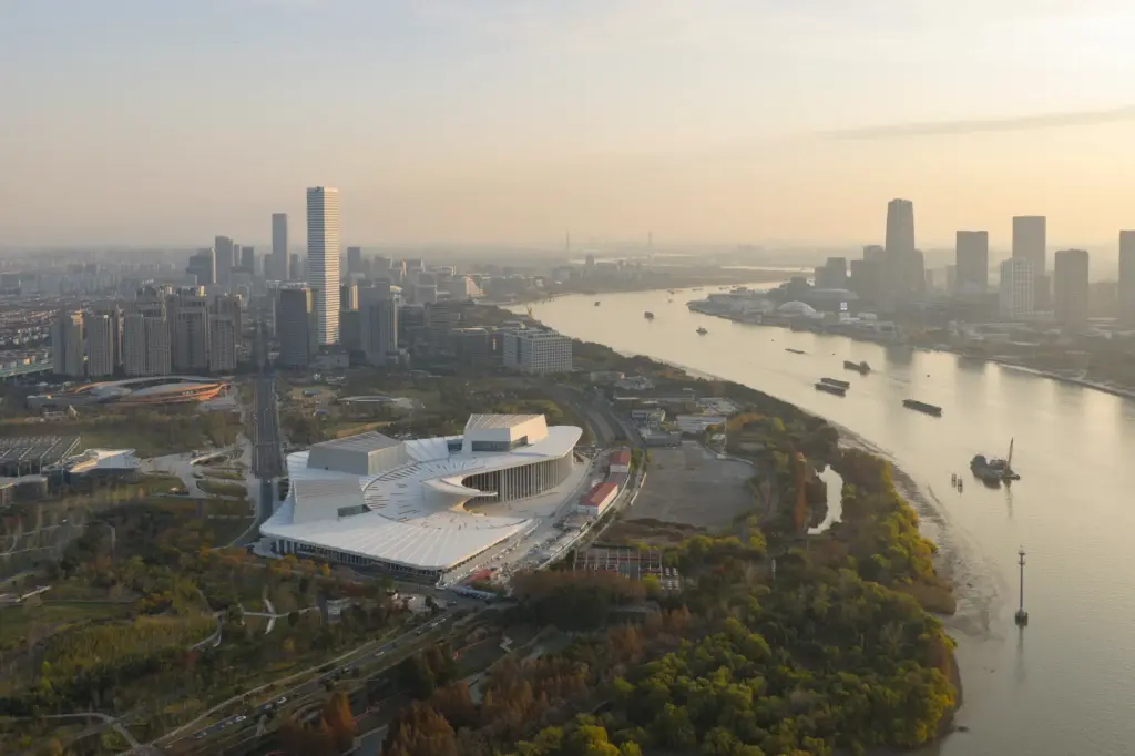 🚇 How to Get to Shanghai Grand Opera House: Metro, Taxi, and Walking Guide